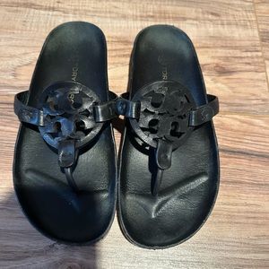 Tory burch flip flops